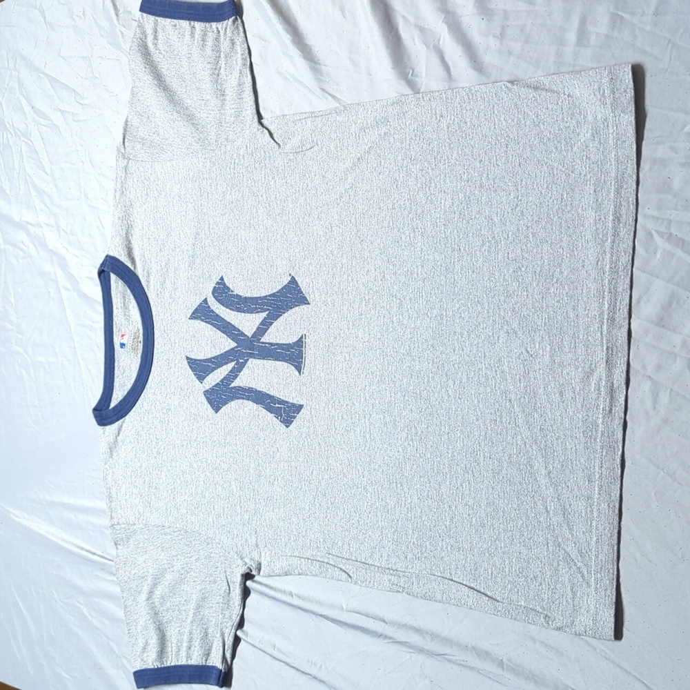 Men's Ringer T-Shirt in Heather Gray with Navy Logo
